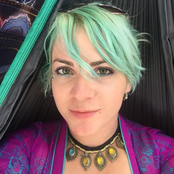 Meet your Posher, Ruthie - Picture 1 of 1